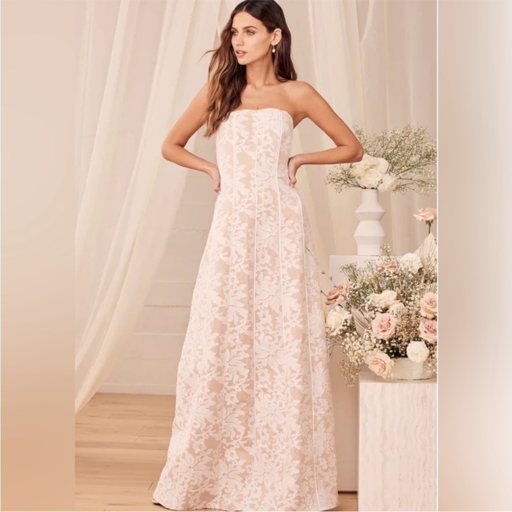 Lulu's Strapless Blush Floral Lace A-Line Gown